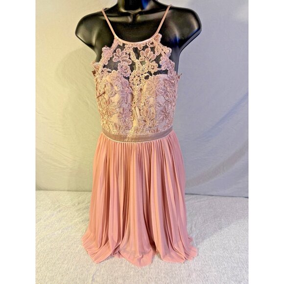 NWT Sequin Hearts Hoco Dress Pink Lace Fit & Flare Womens Juniors Size 1 Small S - Picture 1 of 5